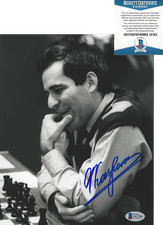 GARRY KASPAROV CHESS WORLD CHAMPION SIGNED 8x10 PHOTO 4 PROOF BECKETT COA BAS