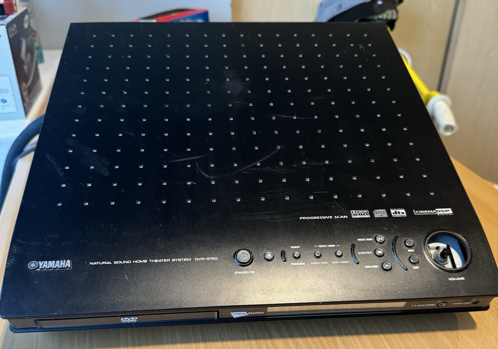 Yamaha Sound Home Theater System DVR-S150