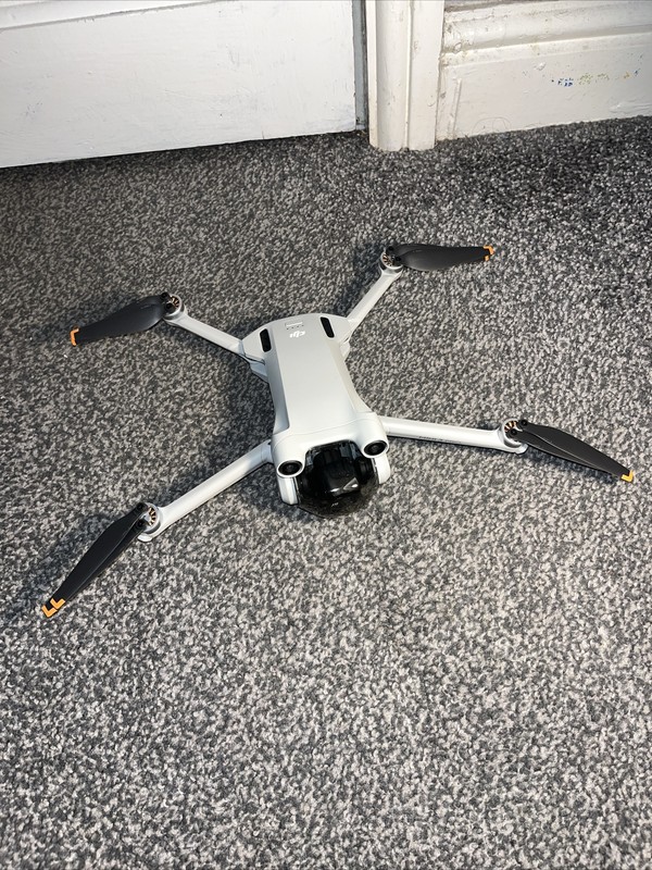 DJI Mini 3 Pro Drone only - Unbound - fully Working - immaculate Condition