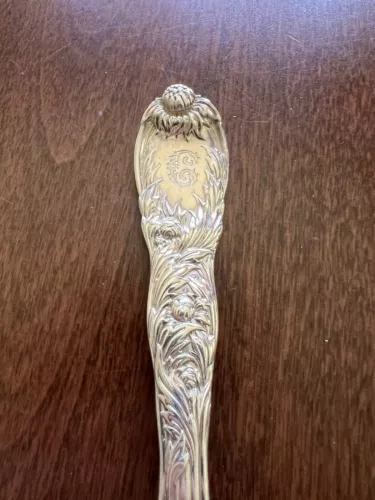 Tiffany & Co. 菊花纯银晚餐叉 7 1/2 英寸单色 - 第 2 张/共 7 张