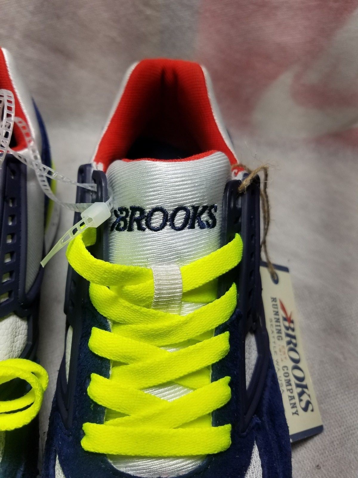 New Brooks Beast City Regent Uomo Size 7 Blue Suede Volt Red Outdoor Running Shoe
