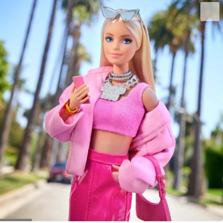 BARBIE Signature BarbieStyle Fashion Pack HRM19 GOLD NEW In Shipper