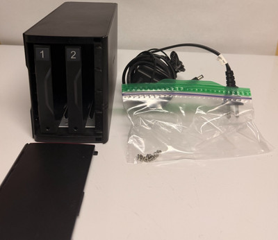 BUFFALO LinkStation 420 LS420DE 2-Bay NAS Gigabit LAN (NO DRIVES)