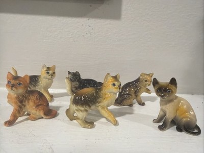 Lot Of 6 Vintage Mini  Cats  Ceramic Porcelain Figurines