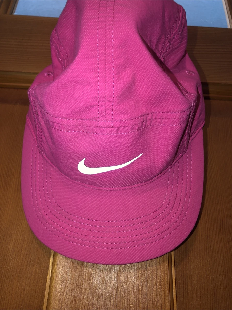 Nike AW84 Dri Fit Women’s Pink Hat Camp Running 5 Panel Reflective Cap  Swoosh