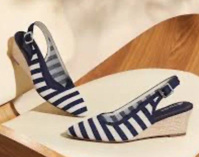 Sandalia de cuña VIVAIA Tamia punta de almendra con tiras marinero EU 43 US 11 usada 1x Foto 2 de 4