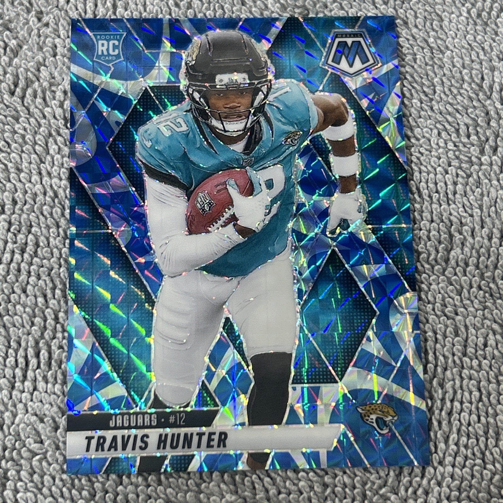 2025 Panini Mosaic Football Travis Hunter (RC) #301 Blue Reactive Prizm