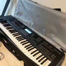 Yamaha MOX6 Music Workstation Synthesizer 61-Key Japan