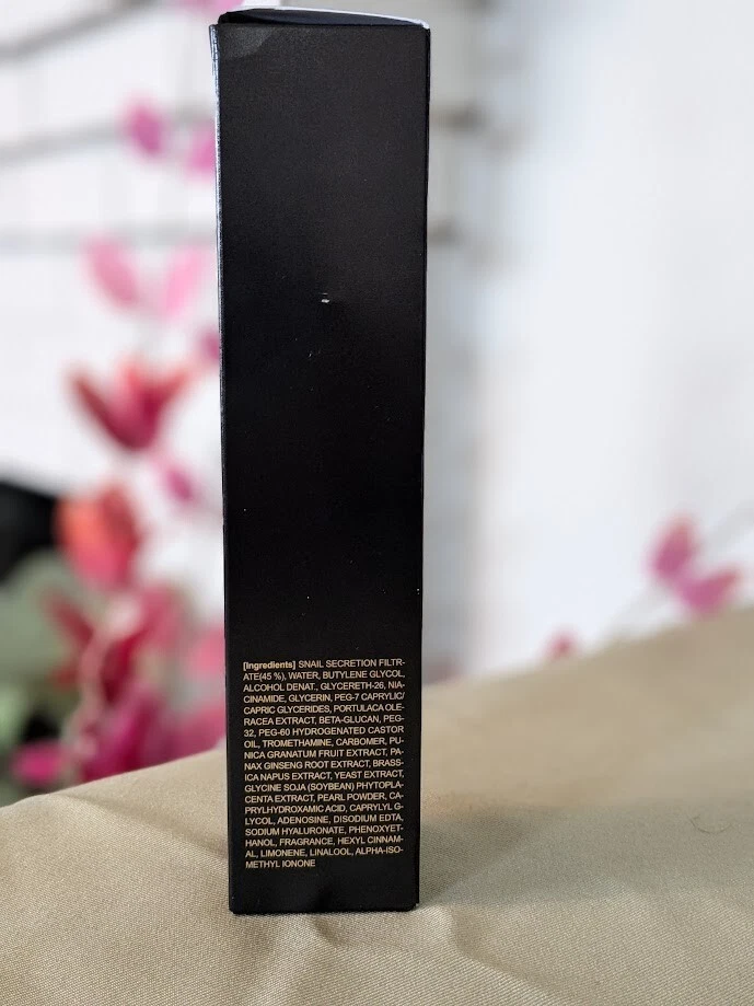 Tónico reparador de caracoles negros Holika Holika 3,38 fl oz - líquido hidratante para rostro  Foto 4 de 4