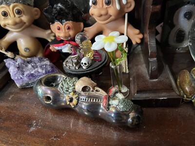 Glass Glazed Glow In The Dark Ceramic Collectible Pipe
