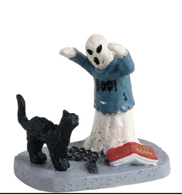 Lemax 2021 Practicing Spooky Town 12011 Young Ghost Scare Tactic Unlucky Blk Cat