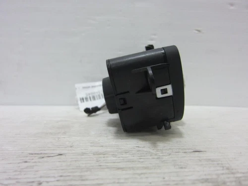 10094684 Włącznik światła do AUDI A4 AVANT (8W5) advanced edition 1340045 - Zdjęcie 2 z 6