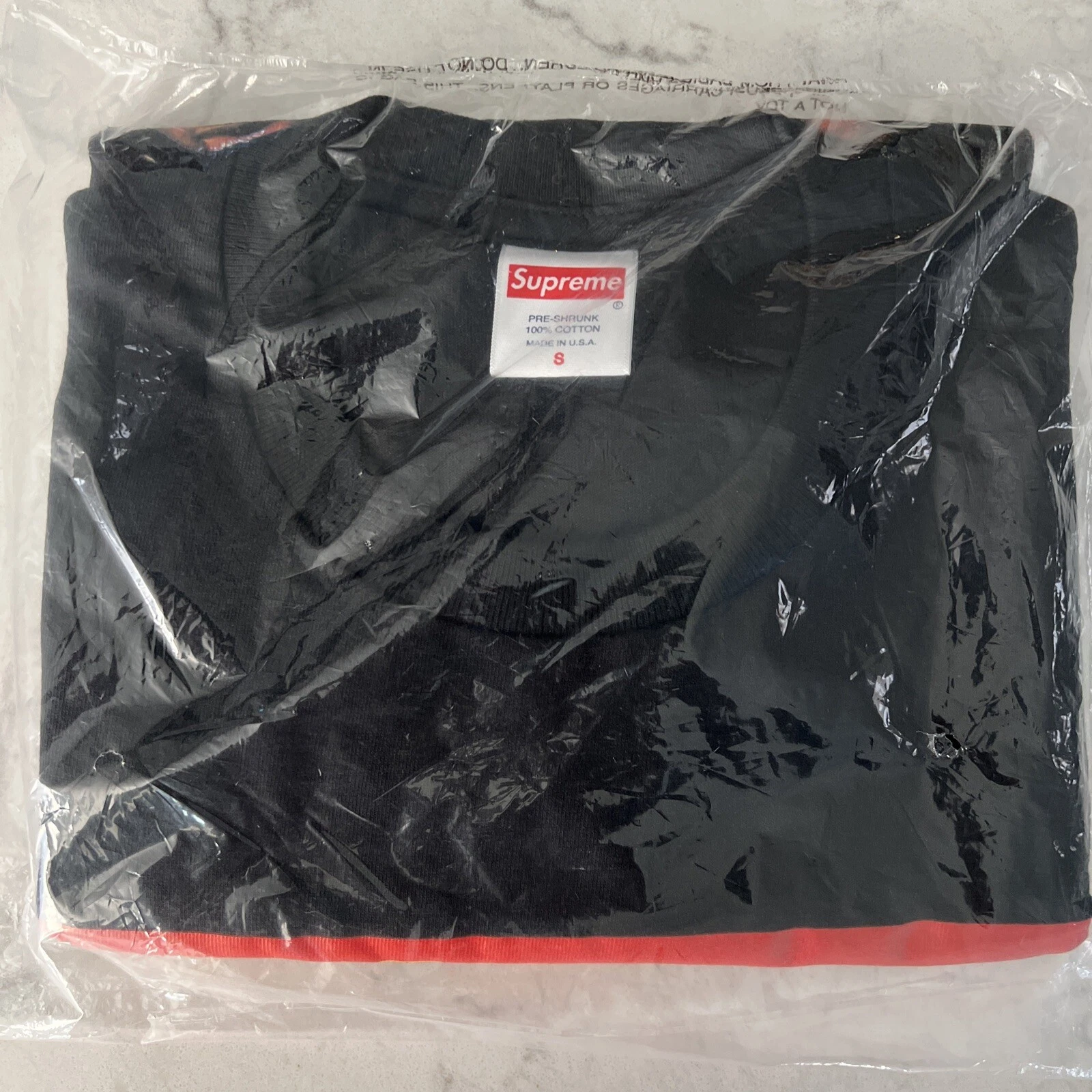 T shirt noir Supreme Enta Da Stage FW22 taille Petit neuf étiquettes scellées livraison maintenant boîte