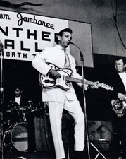Waylon Jennings 10" x 8" Photograph no 5