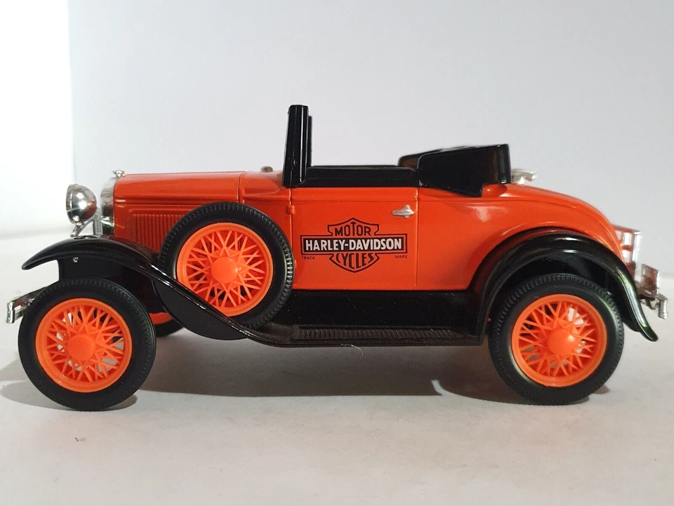 Ford Modelo A Roadster 1929, escala 1:25 edición limitada de Harley Davidson Foto 2 de 4
