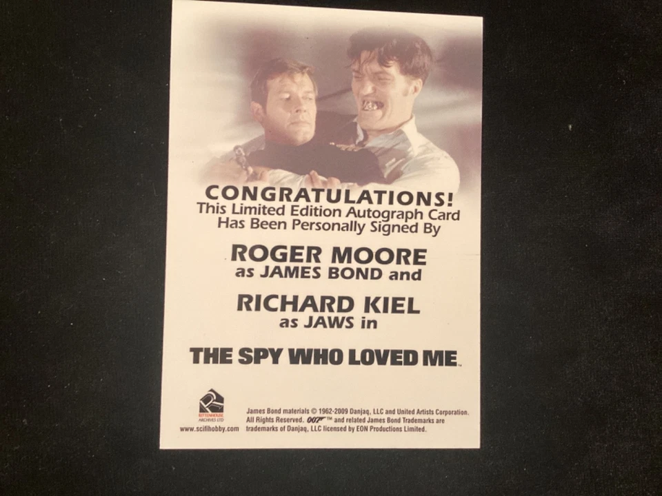 JAMES BOND ROGER MOORE/RICHARD KIEL AUTOGRAPHED CARD IN NEAR MINT CONDITION - Image 2 of 2