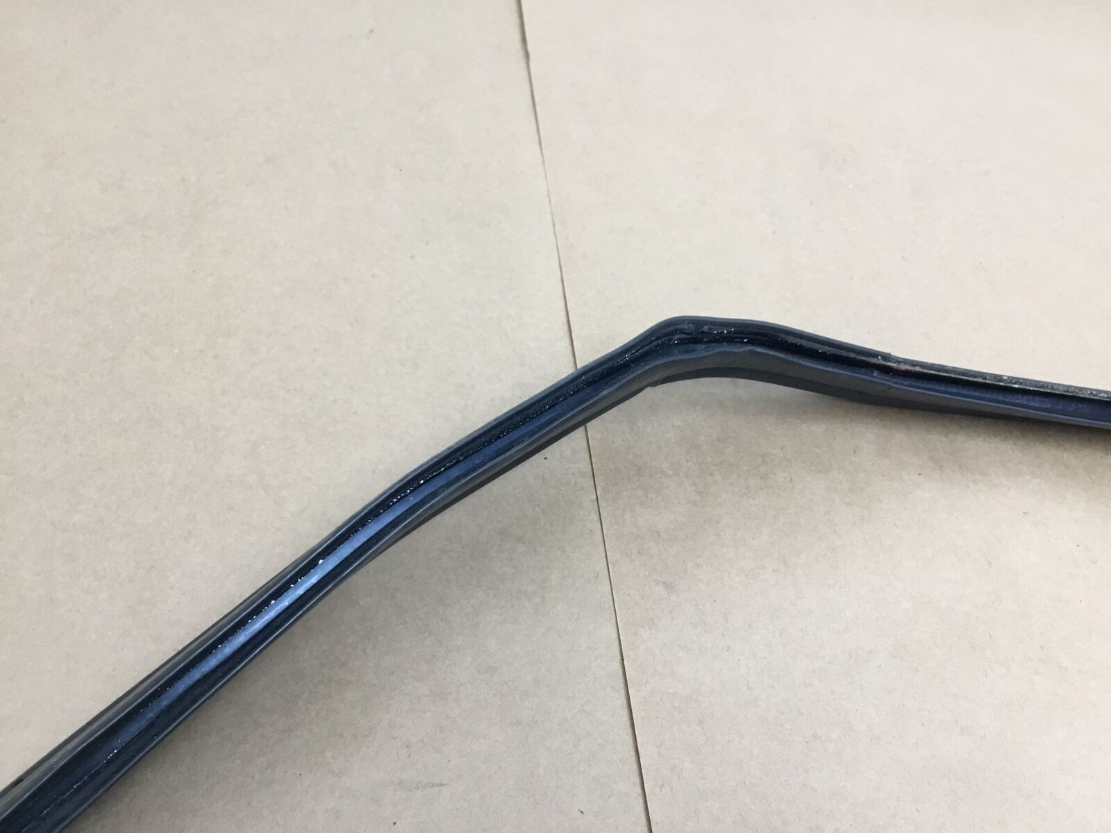 Aston Martin DB9 GT 2016 Rear Trunk Lid Weather Strip Rubber Seal 13-16 :Y