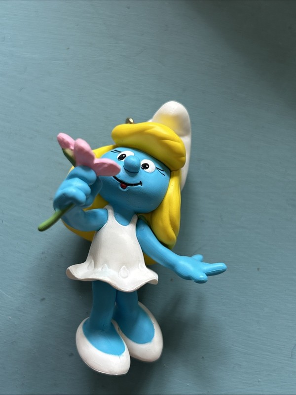 Hallmark Keepsake 2011 The Smurfs Smurfette Girl Ornament