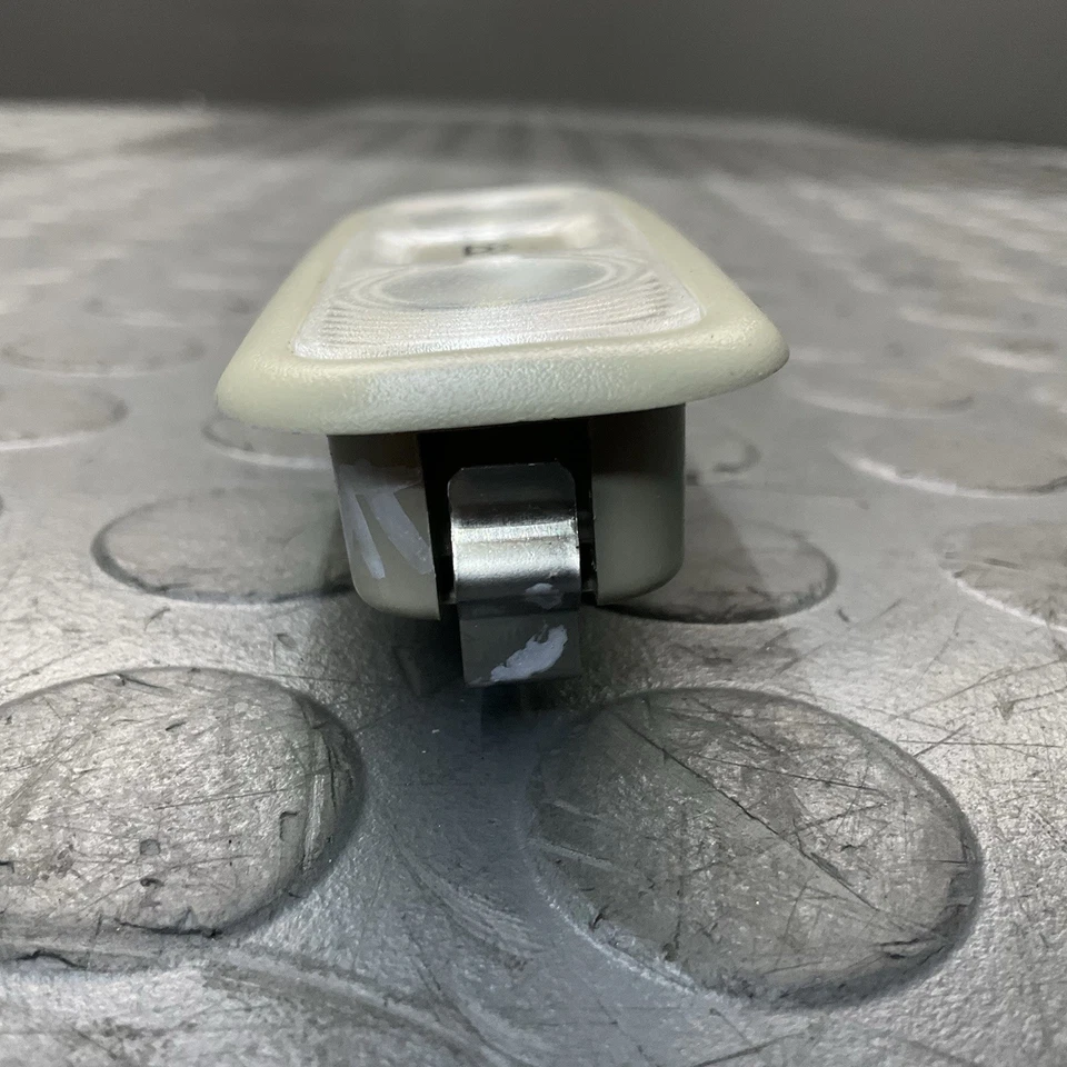 Lámpara de luz domo de lectura Ford Fusion 2017-2020 OEM Foto 3 de 4