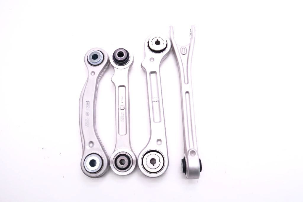 Maserati Levante 2017-2025 Rear Right Control arms 4 pcs P/N 670002808