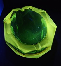 Stunning Large Faceted Green Yellow Clear Murano Sommerso Vintage Art Glass 6 "