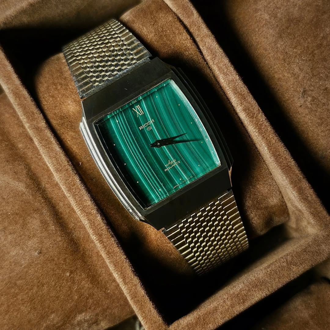 Rare RICOH Riquartz Apex Malachite Dial on Hard Alloy Case Watch