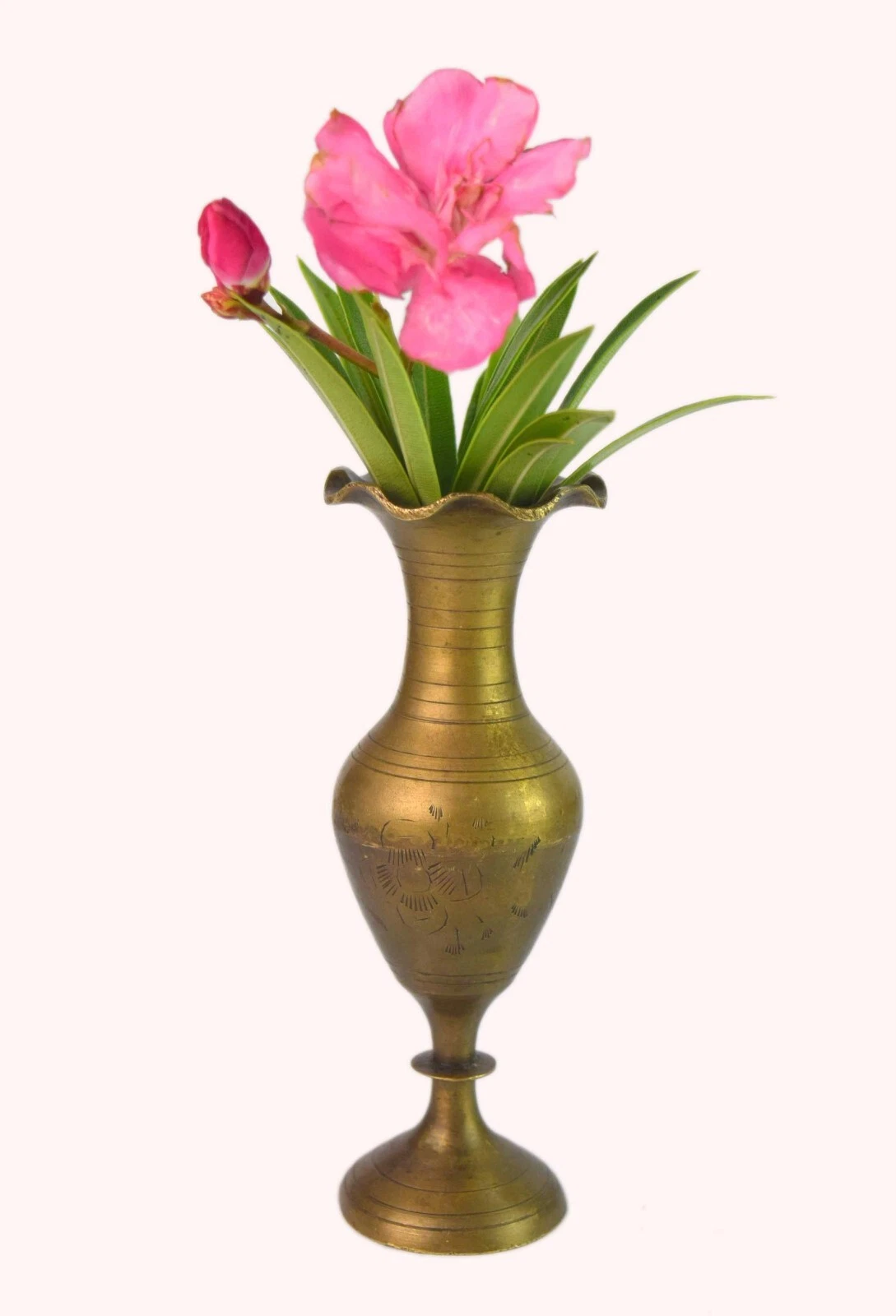 Intagliato a Mano Misura Small Ottone Fiore Vaso per Salotto/Camera da Letto