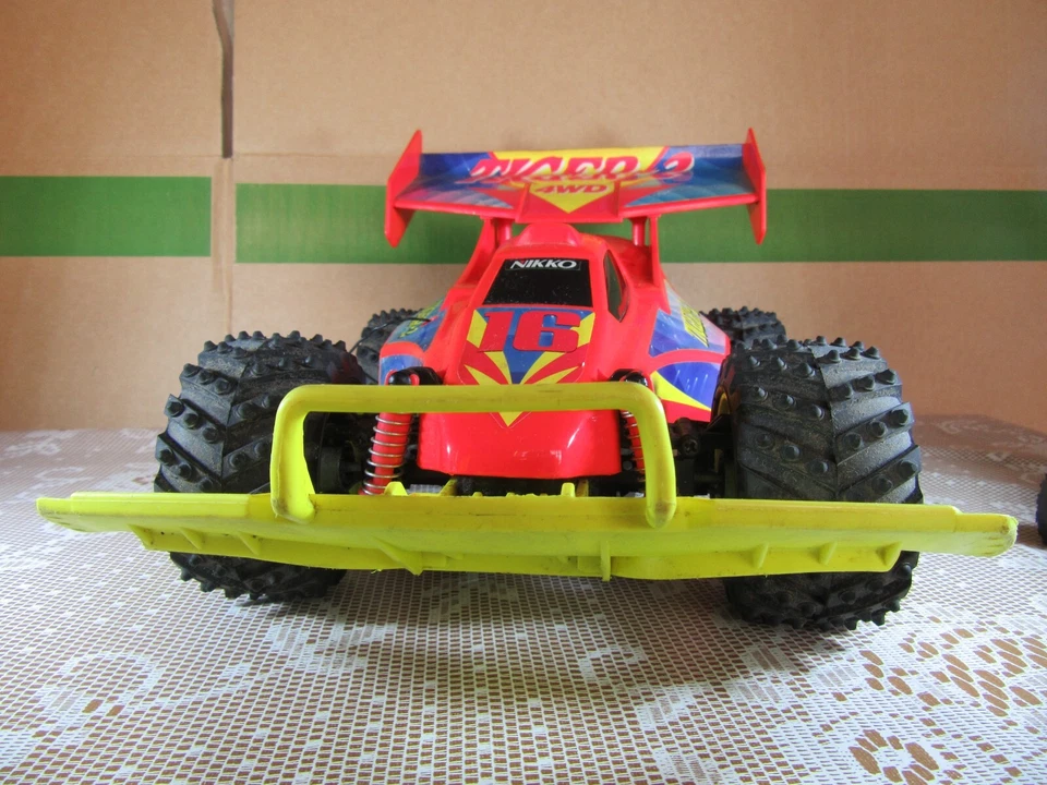 A315 Giocattolo RC Nikko Singapore Buggy Tiger 2 Rosso Corsa 1:16 - Immagine 2 di 4