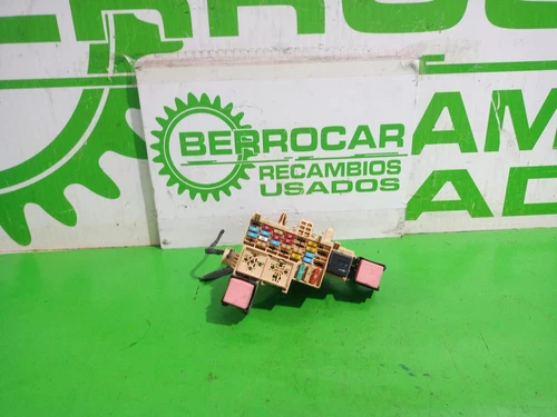 8200574970 Caja Reles/Fusibles para RENAULT KANGOO II (F/KW0) Profesional 128331 - Imagen 1 de 10