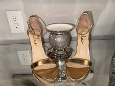 Lulus Gold Strappy Buckle Ankle Strap Open Toe Block Heel Sandals size 7