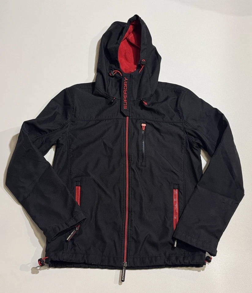 Superdry Chaqueta Hombre Talla L Negro Rojo Windtrekker Con Capucha Cortavientos Exterior Foto 3 de 4