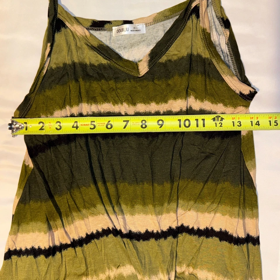 Camiseta sin mangas Doublju verde a rayas tonos tierra nudo frontal talla grande Foto 4 de 4