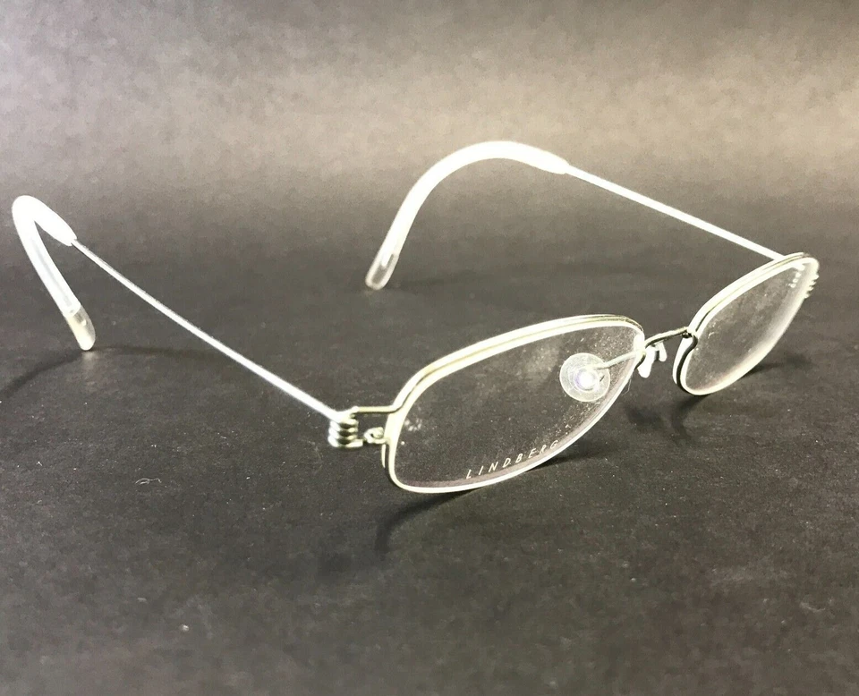 Monturas de gafas Lindberg para niños BIRK COL.P30 borde de aire verde claro brillante 42-15-125 Foto 2 de 4