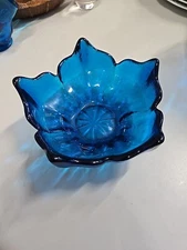 VIKING Glass Bluenique Textured Lotus Flower Bowl 6 1/2"