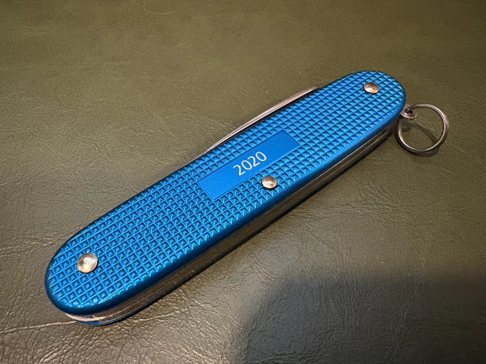 Victorinox - Aqua Blue 2020 edición limitada Pioneer - NUEVO, EN CAJA Foto 4 de 4