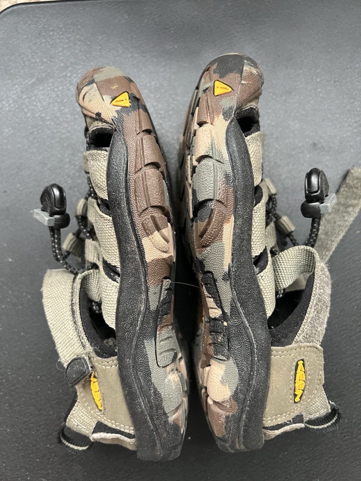 Sandali Keen taglia giovani bambini 2 Newport H2 sportivi impermeabili verdi mimetici C1