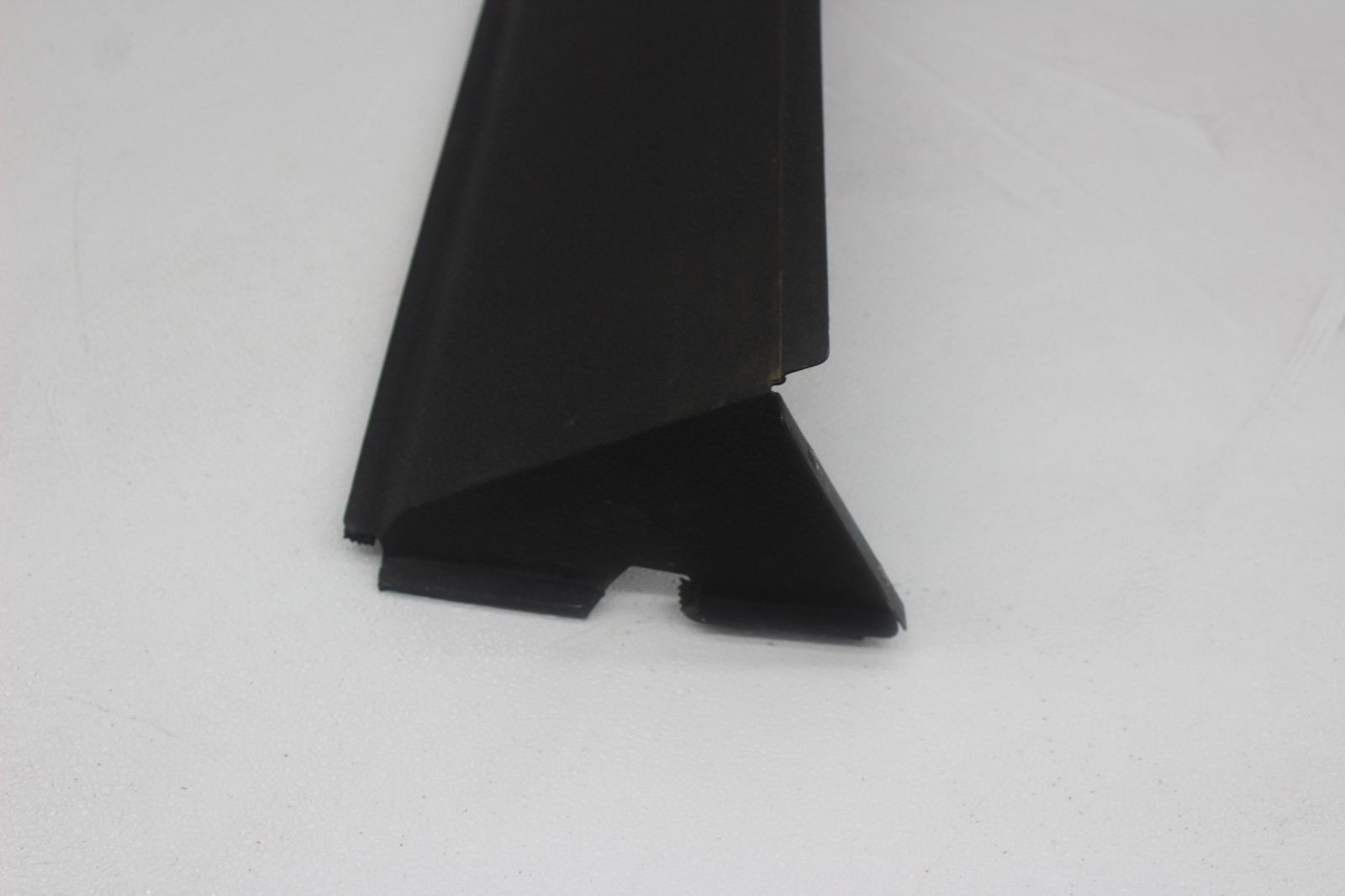 99-01 FERRARI 456 M FRONT AIR CONVEYOR INLET DUCT