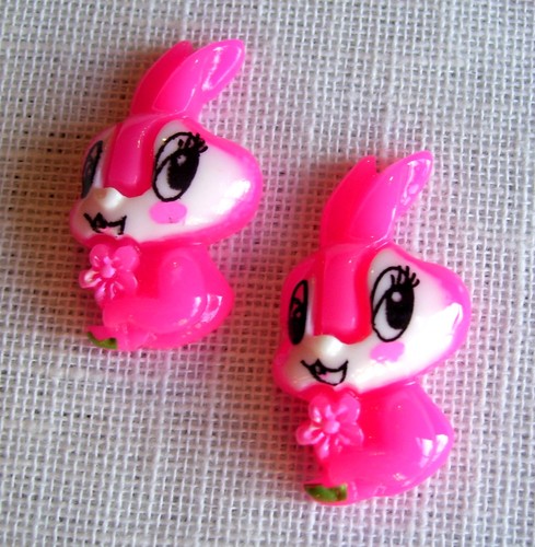 R23 / LOT de 2 EMBELLISSEMENTS en résine - LAPIN FLEUR PÂQUES - 15 X 30 mm - Afbeelding 3 van 6