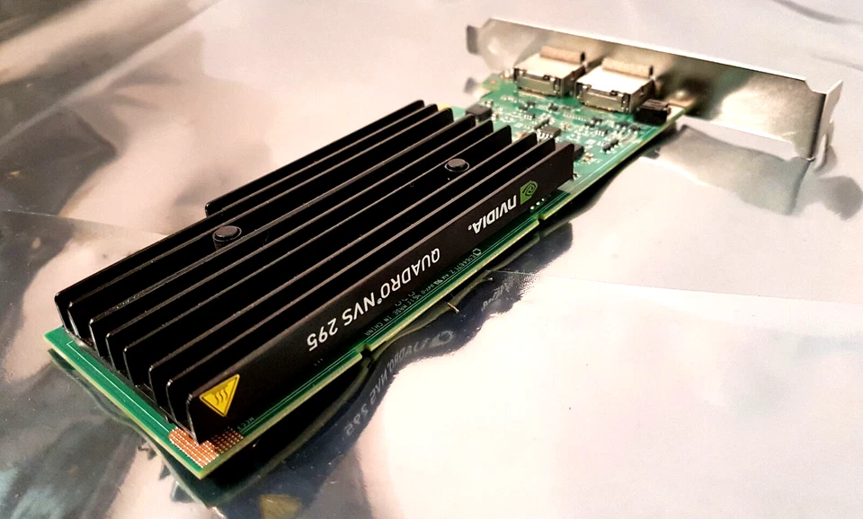 nVidia Quadro NVS 295 256MB PCI-E Video Graphics Card Elite 8200 T3500 - Image 3 of 4