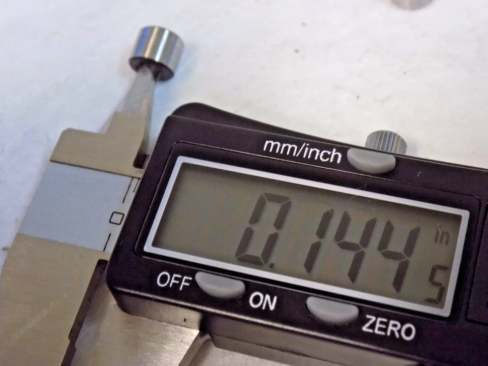 Buje de taladro de ajuste a presión sin cabeza tipo P No. 27 Diámetro Interior Cantidad 10 P204EJ Foto 3 de 4