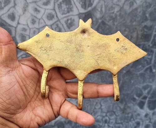 Brass Large Antique Bat Hook Hooks Coat Hanger Key holder Gift Collectable - Picture 3 of 3