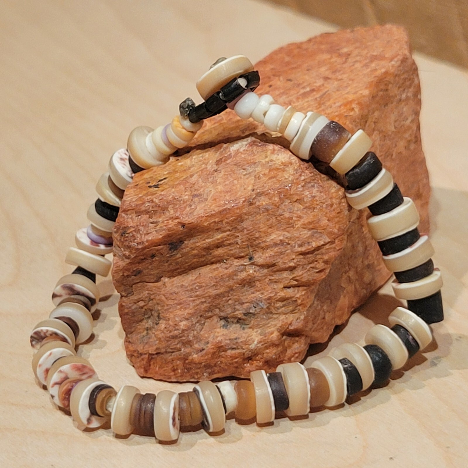 Shell Bead Bracelet Disc Handcrafted Artisan Folk… - image 4