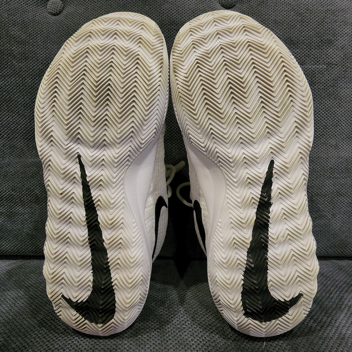 Nike Mens Zoom Rev TB Basketball Shoes Sneakers White Black 
