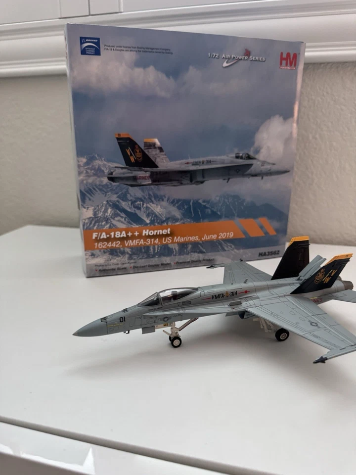 HA3562 Hobby Master F/A-18A++ Hornet 1/72 Modelo VW01 USMC VMFA-314 Negro Foto 4 de 4
