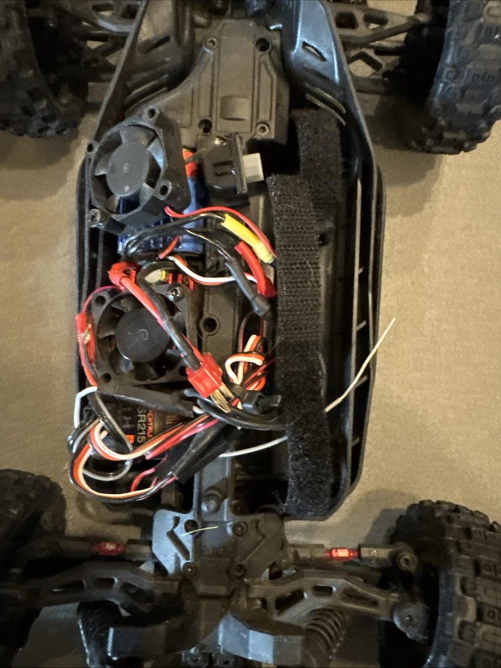 Arrma Typhoon Grom With Upgraded Brushless Motor, Esc, Reciver, And Diffs - Image 4 of 4