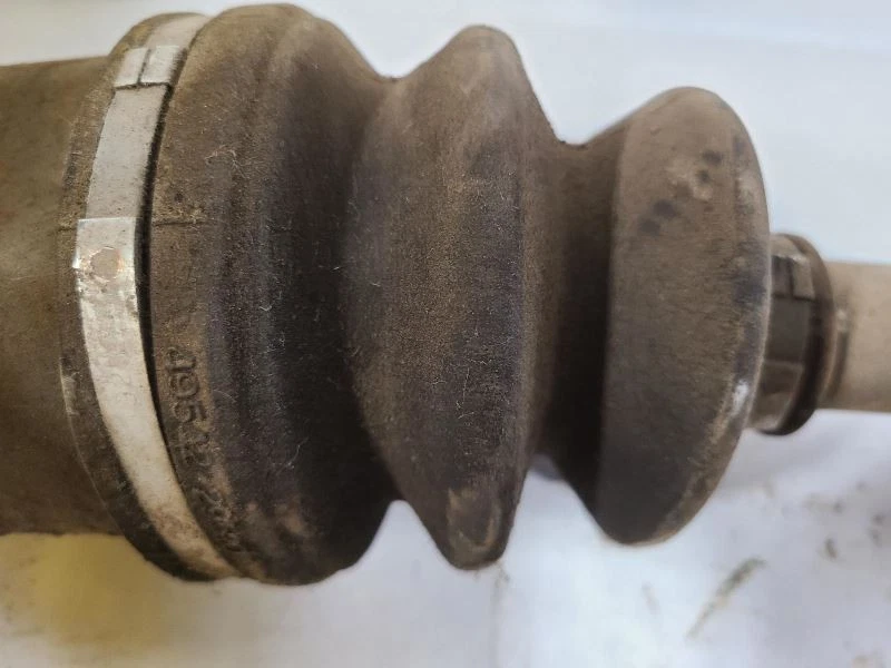 Eje de pasajero delantero tracción delantera 2,4 L sin ABS se adapta a 02-06 SANTA FE 1704158 Foto 2 de 4