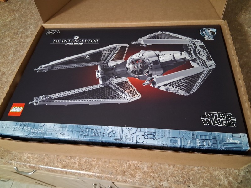 LEGO Star Wars: Tie Interceptor (75382) Ultimate Collector Series - New & Sealed