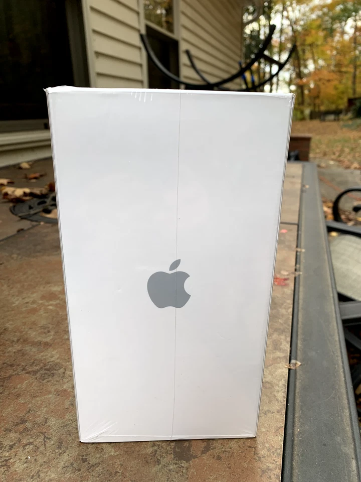 Apple AirPort Time Capsule 3TB A1470 (ME182LL/A) New Factory Sealed - Image 4 of 4