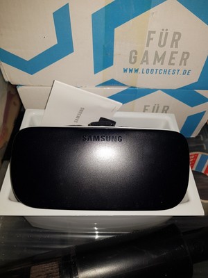 Samsung Gear VR Virtual Reality Brille Oculus weiß