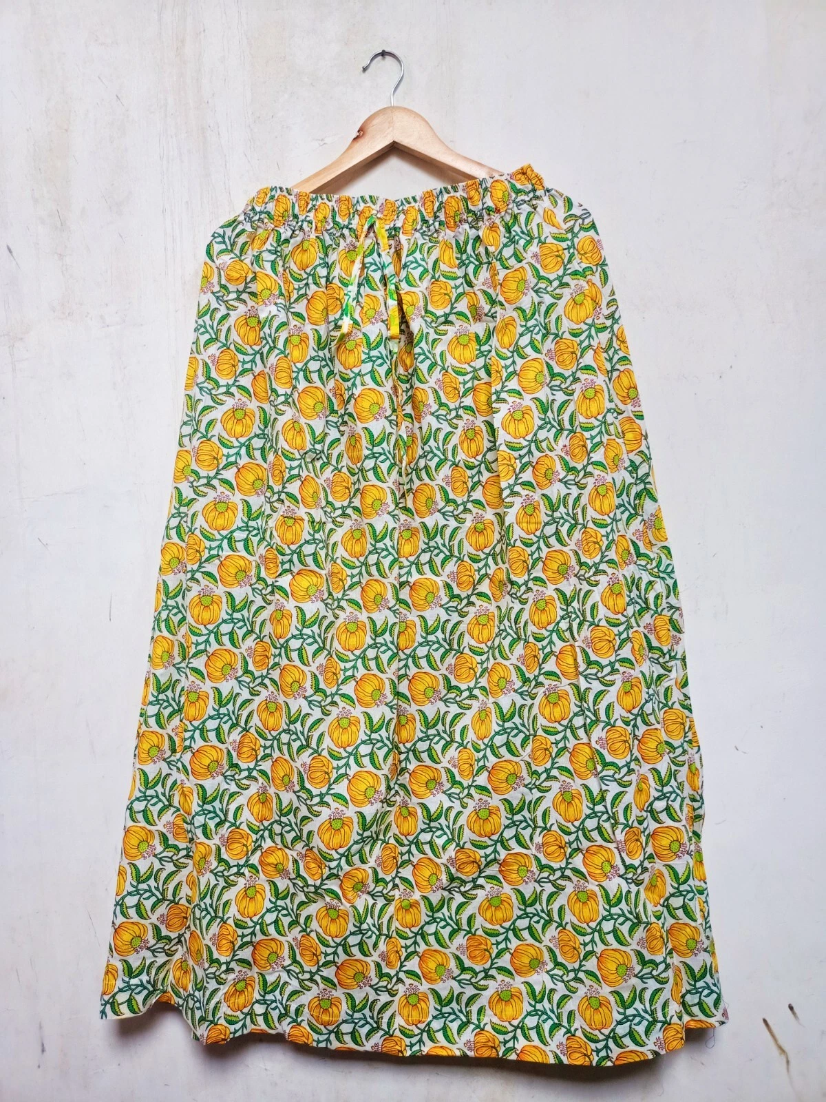 Indian Yellow Kitty Floral Skirt Cotton Skirt Long Skirt, Free Size Beachwear AU